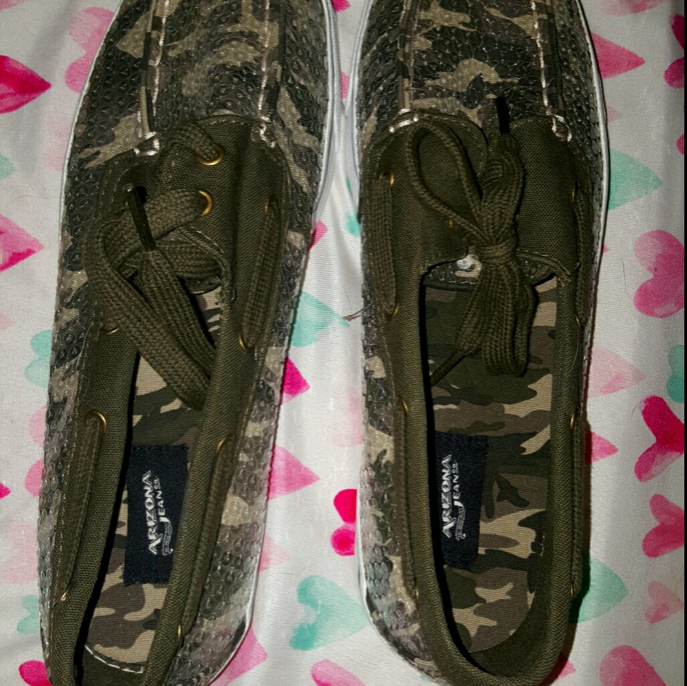 Camouflage boat shoes